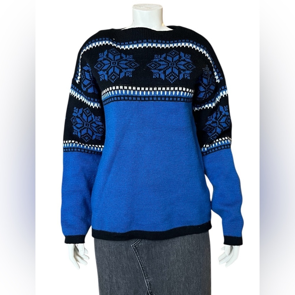 Vintage Norvyk by Ren Dale Pure Wool Blue, Black Nordic Snowflake Sweater Size M